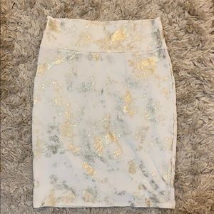 White and gold metallic pencil skirt